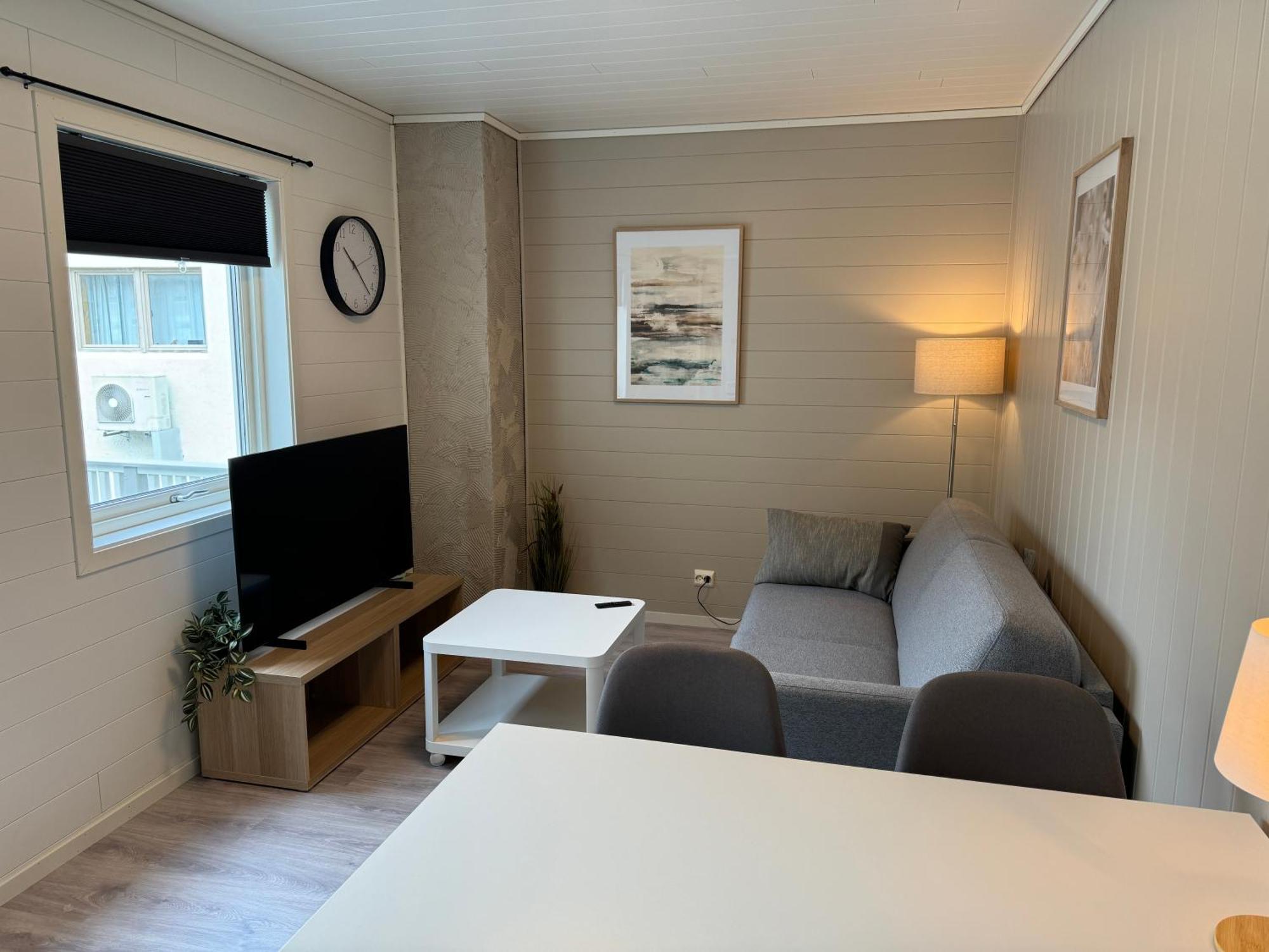 Small Apartment In The Harbour Of Jørpeland Exterior foto